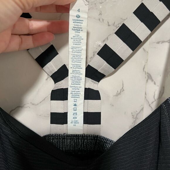 Lululemon Light N Breezy Tank Attached Racerback Bra Top 4 Black Striped Cinch - Picture 9 of 10